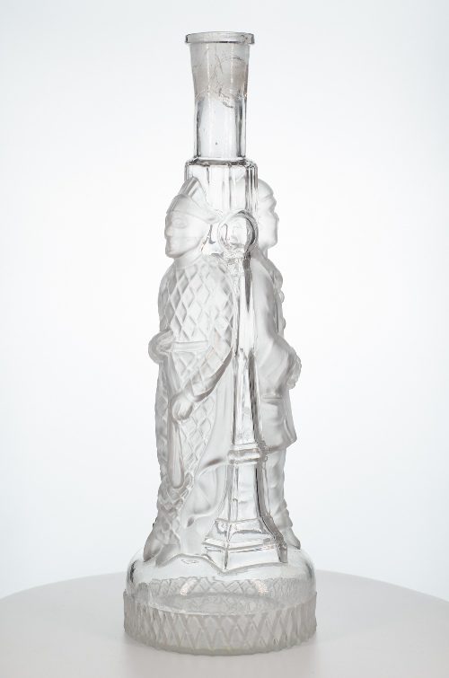 Фигурная бутылка «Пьеро и Арлекин». Российская империя. XIX - XX век.