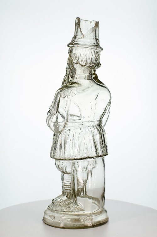 Фигурная бутылка «Крестьянин с балалайкой». Российская империя. XIX - XX век.