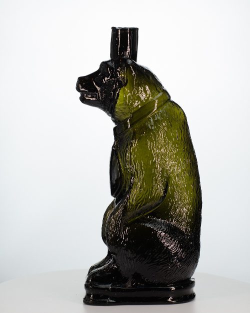 Ракурс 1.3. Фигурная бутылка «Сидячий медведь». Российская империя. XIX - XX век.