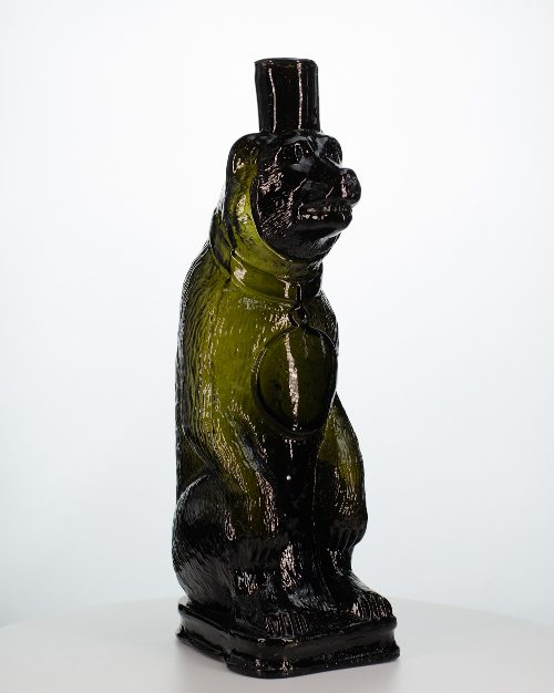 Фигурная бутылка «Сидячий медведь». Российская империя. XIX - XX век.