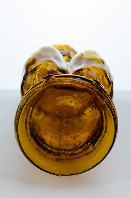 Фотография дна фигурная бутылка «Турок в тюрбане»