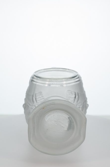 Фотография дна фигурная бутылка «Королевский бочонок»